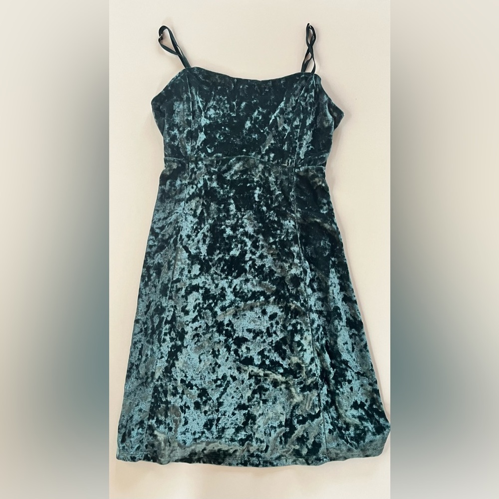 NET velvet green forever 21 dress size small